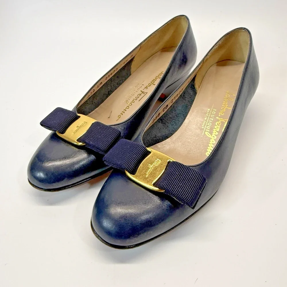Vintage Salvatore Ferragamo Vara Leather Boutique Lillaz Bow Shoes Navy 5.5 B